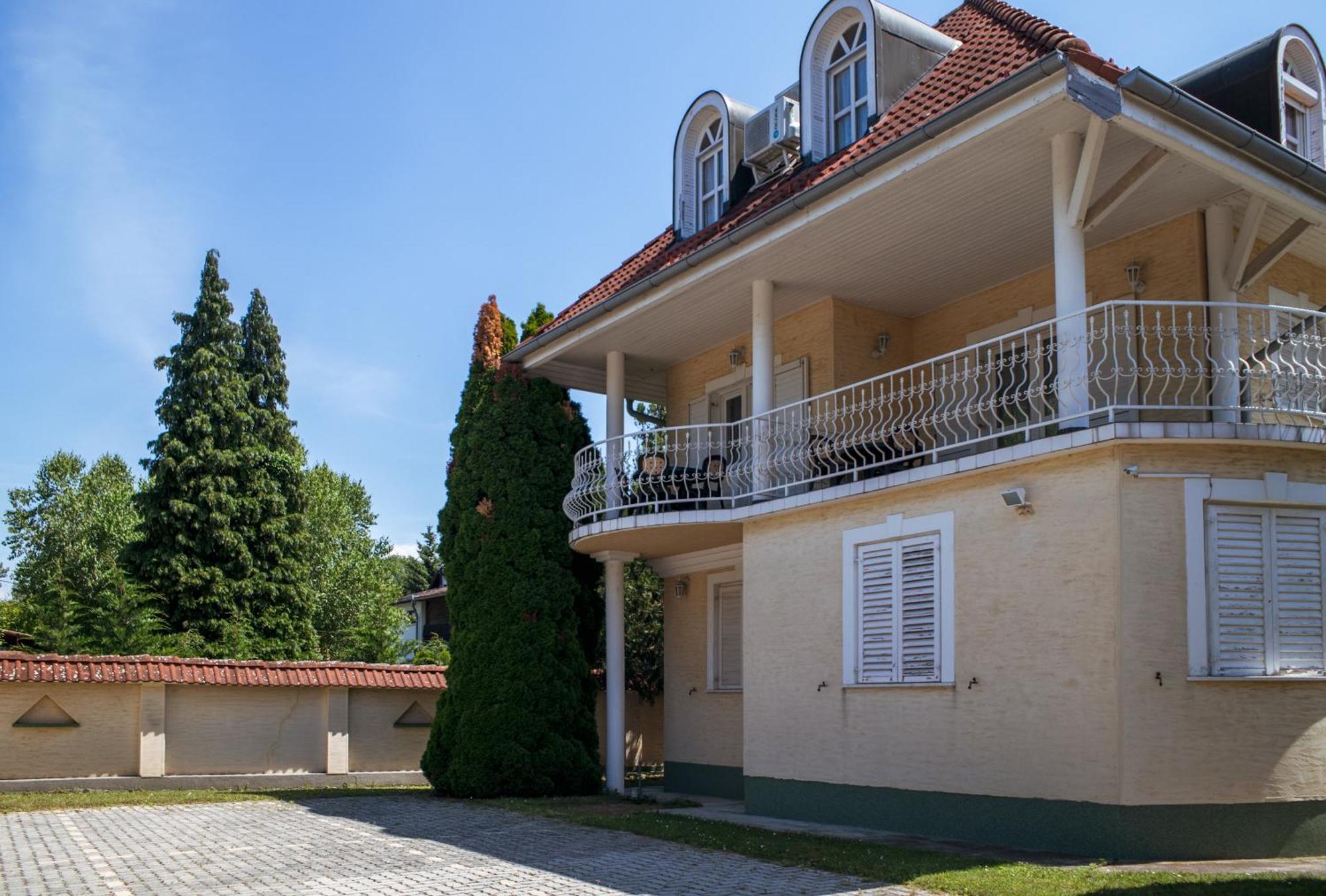 Bella Villa Apartmanhaz Zamárdi Dış mekan fotoğraf